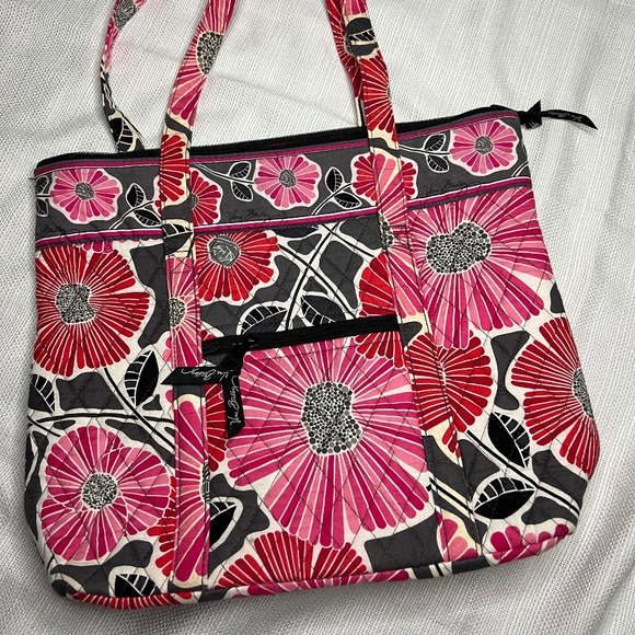 Handbags - Vera Bradley tote Pink and Red Poppy pattern Small Tote